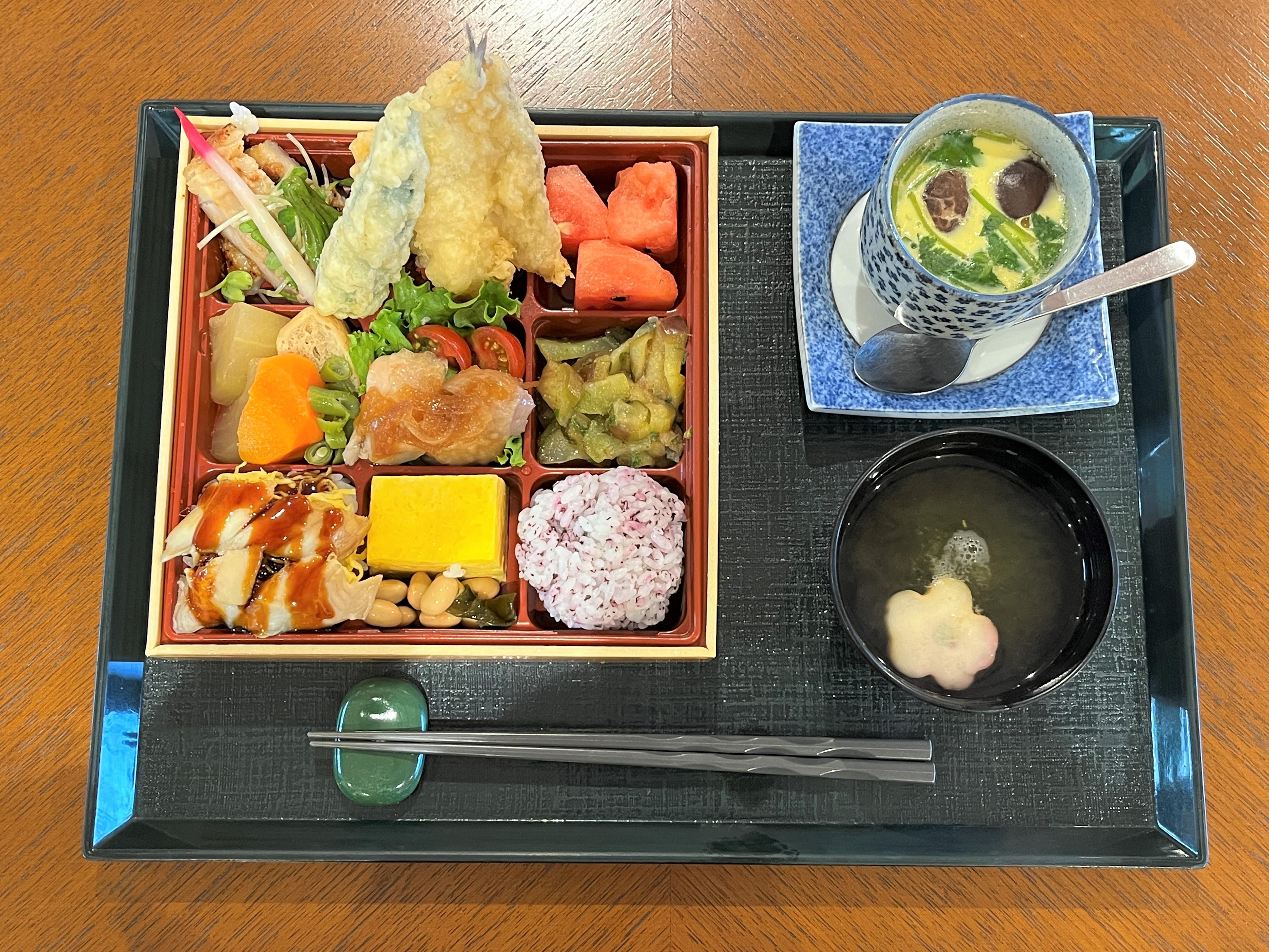【自立型】夏の千種弁当