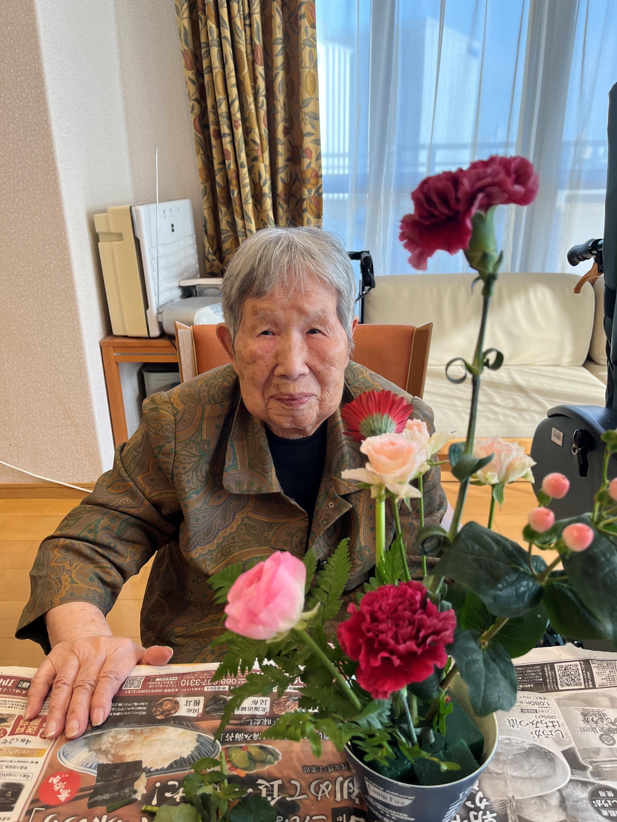 1月のフラワーアレンジメント【介護型】