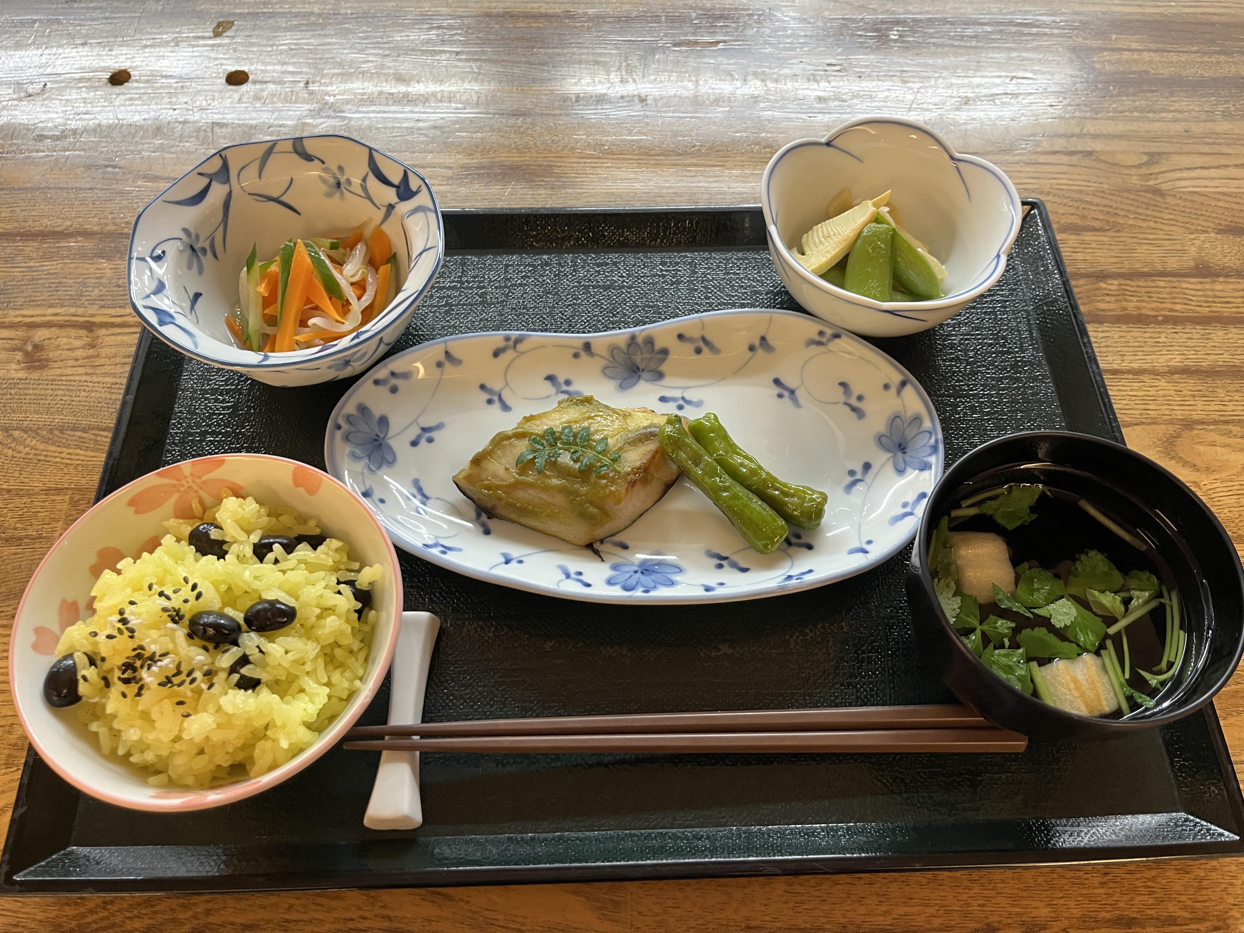 黄飯②