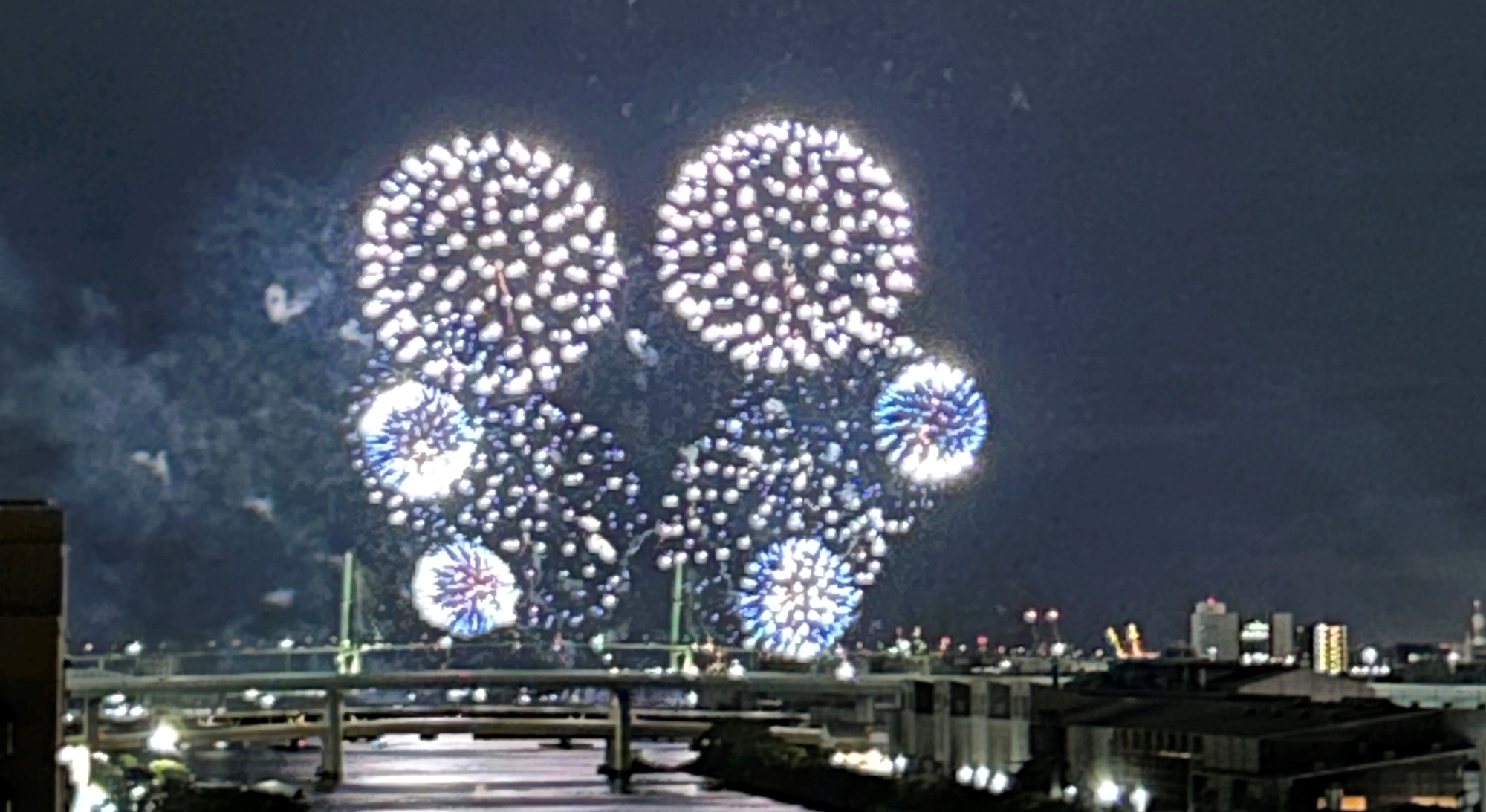 名港水上芸術花火2025