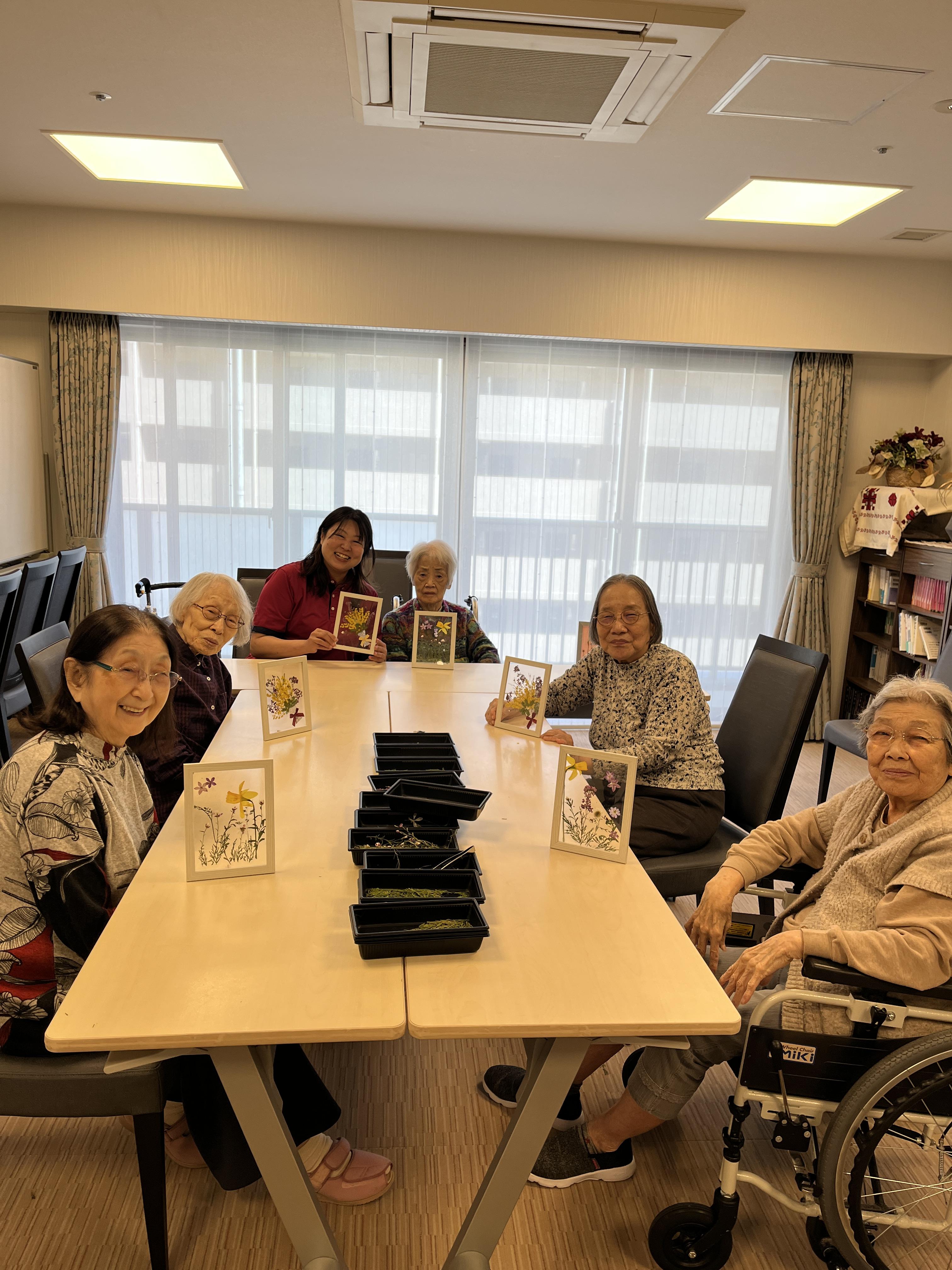 癒しの押し花「花かんざしのフレーム」