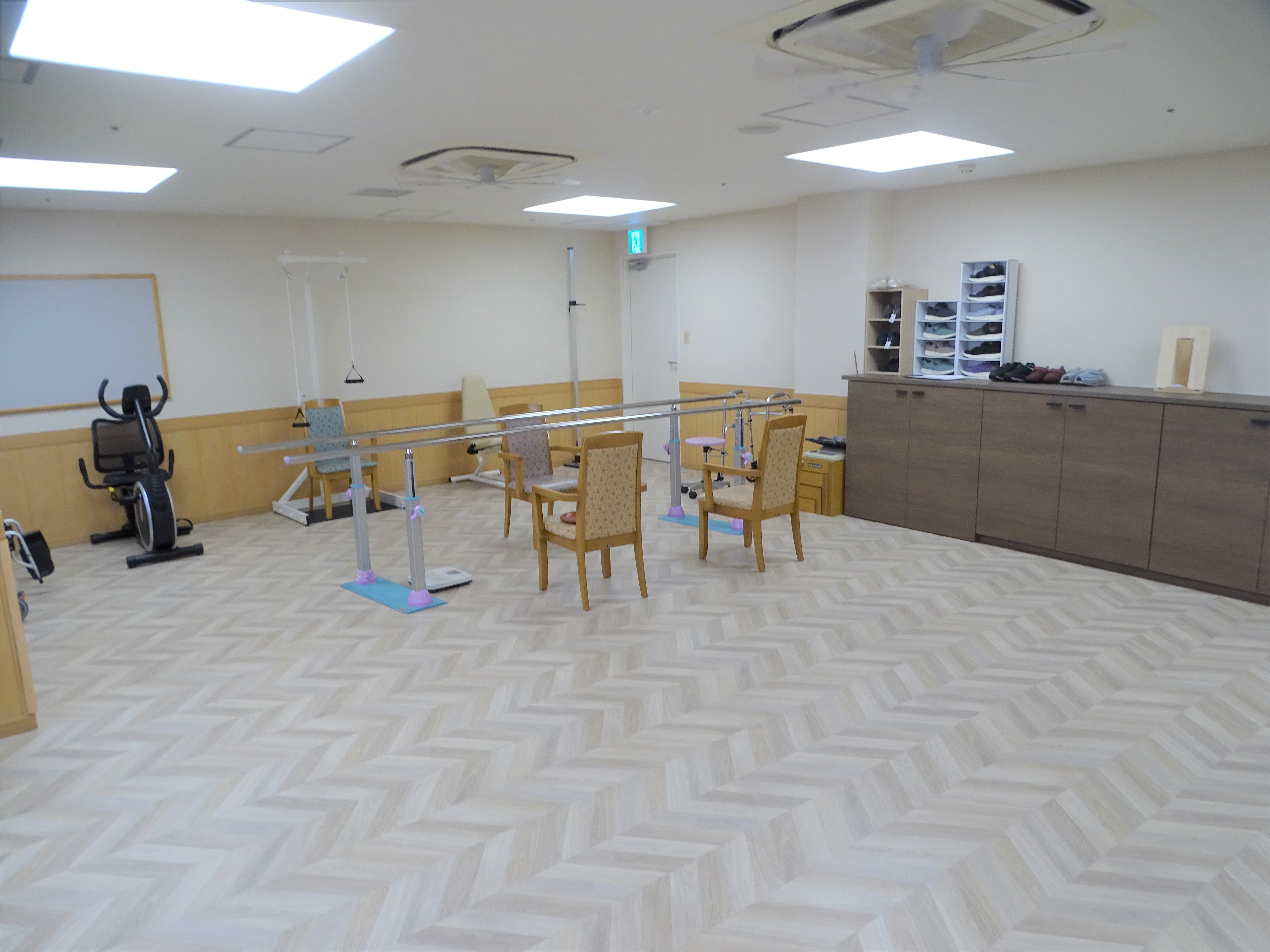 リハビリルームがリフォームされました!