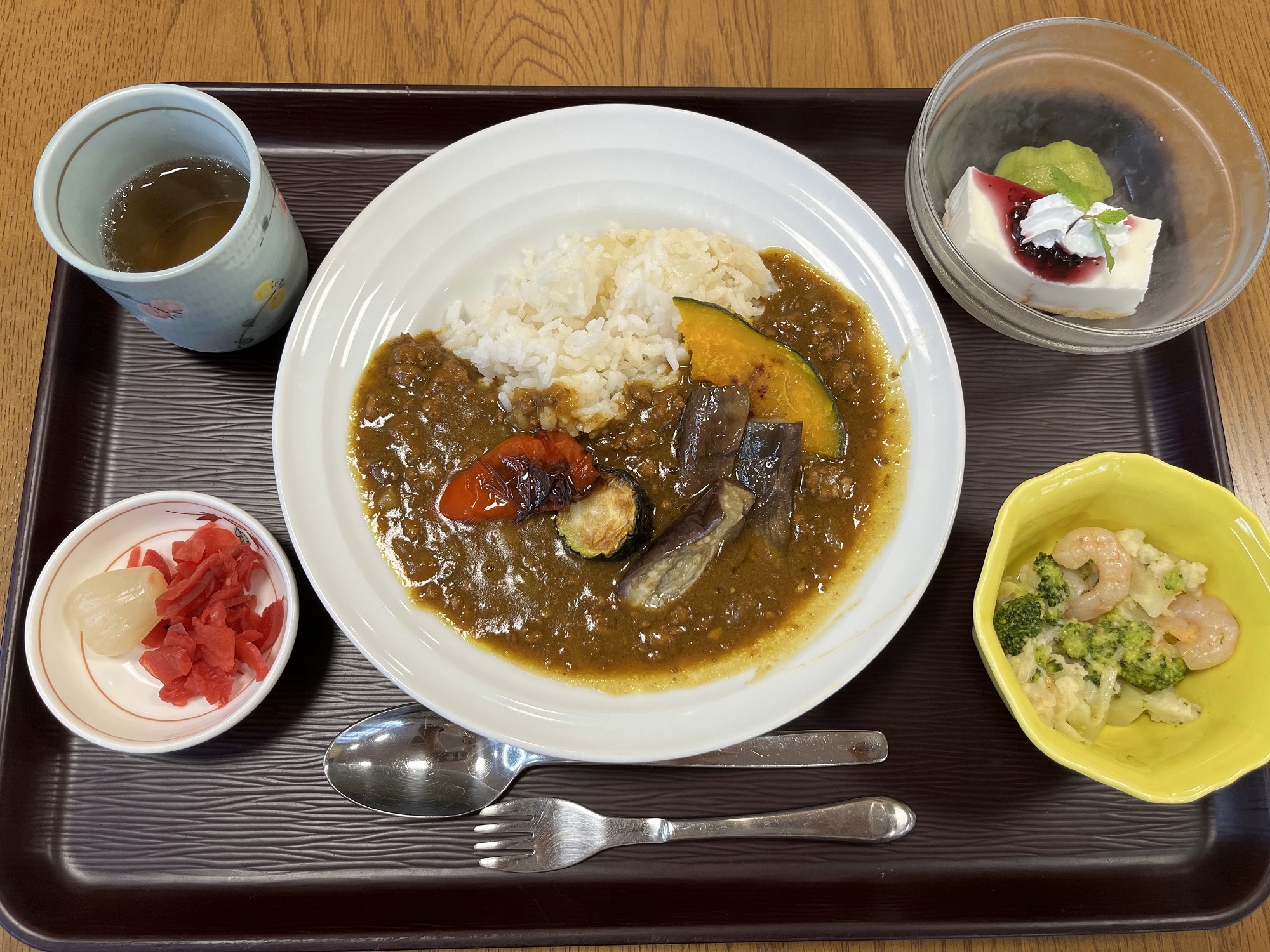８月特別食「夏野菜カレー」