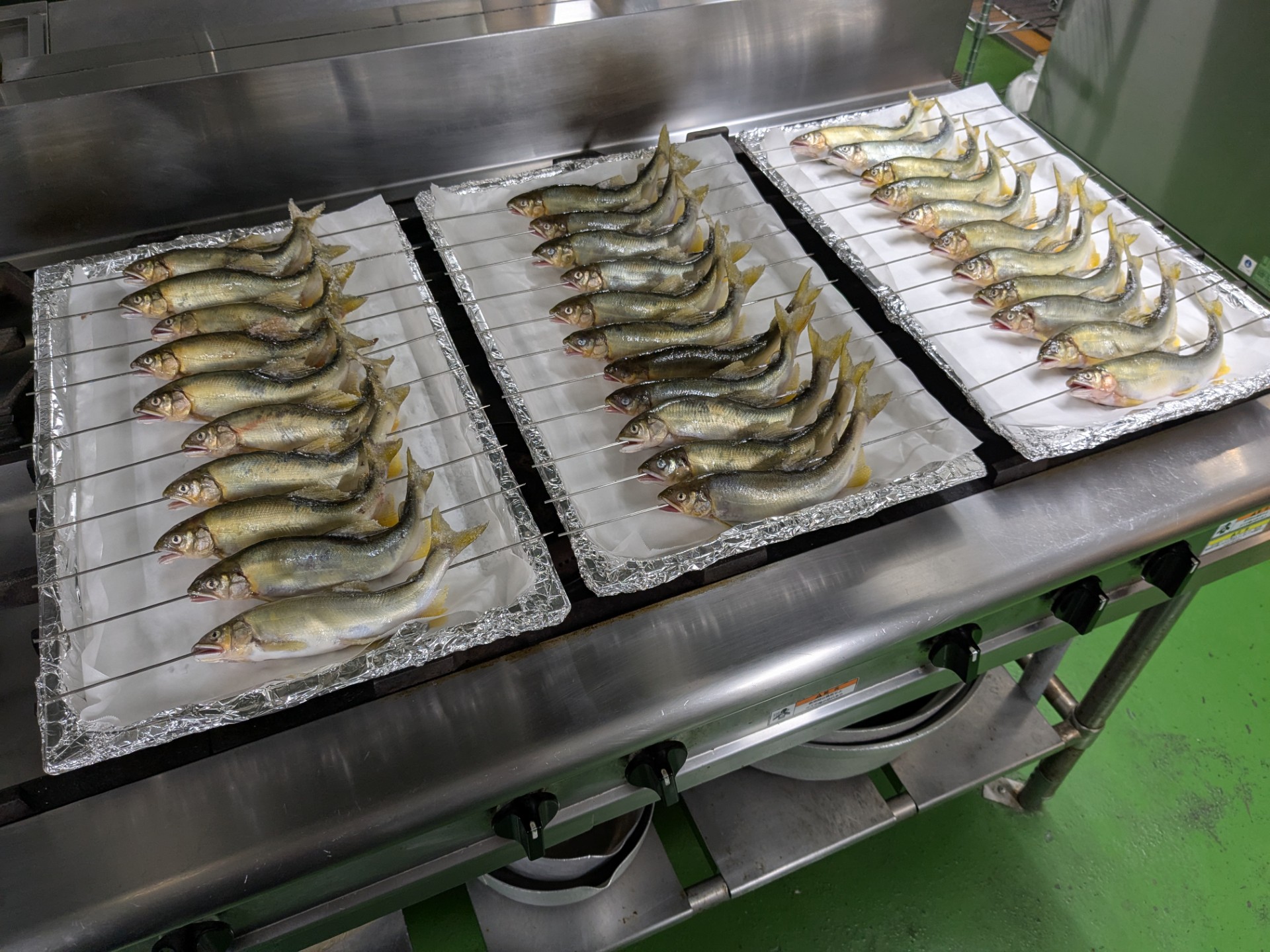 夏の川からの贈り物、鮎の塩焼き