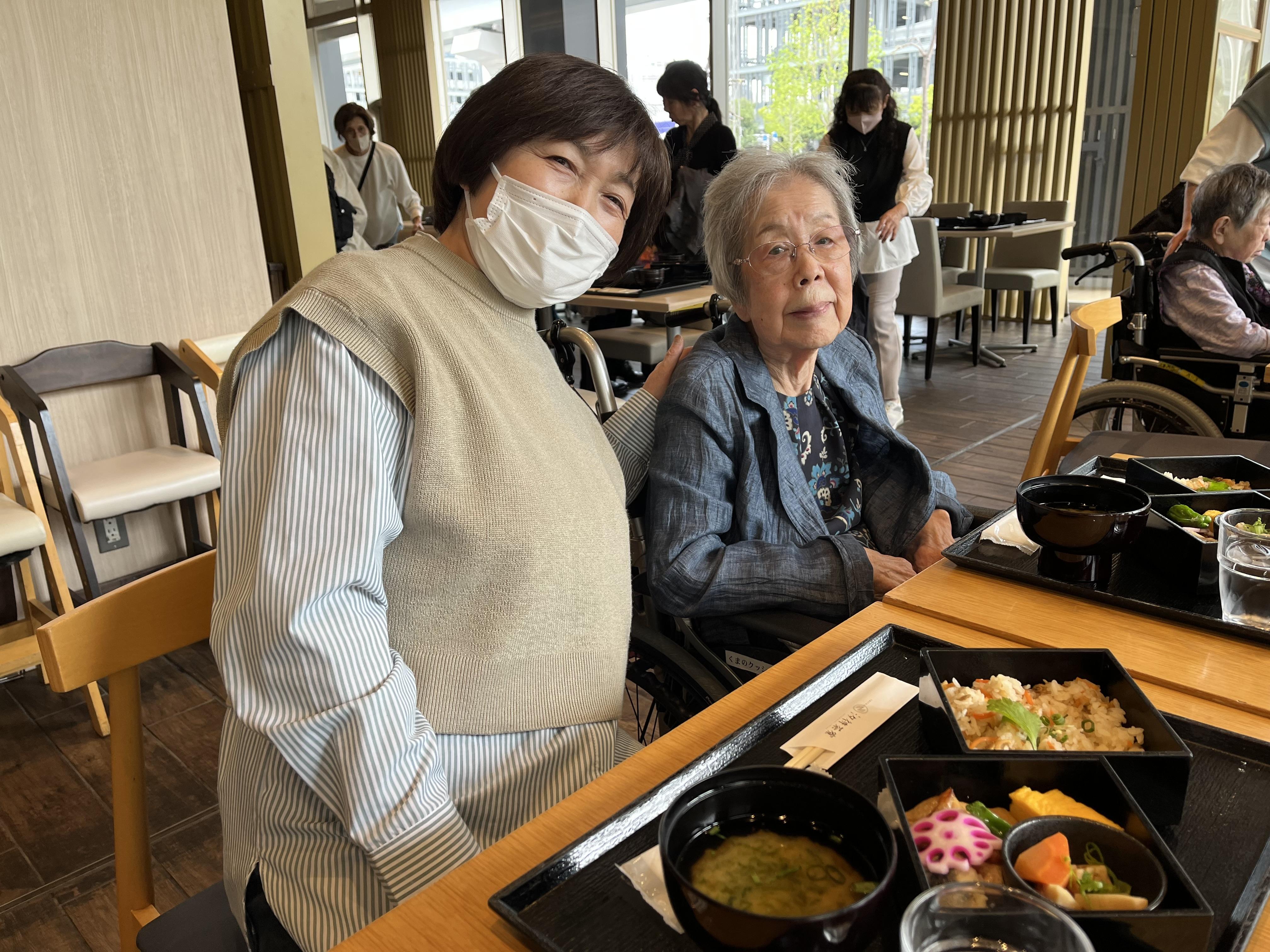 5月 ブログ 食事風景