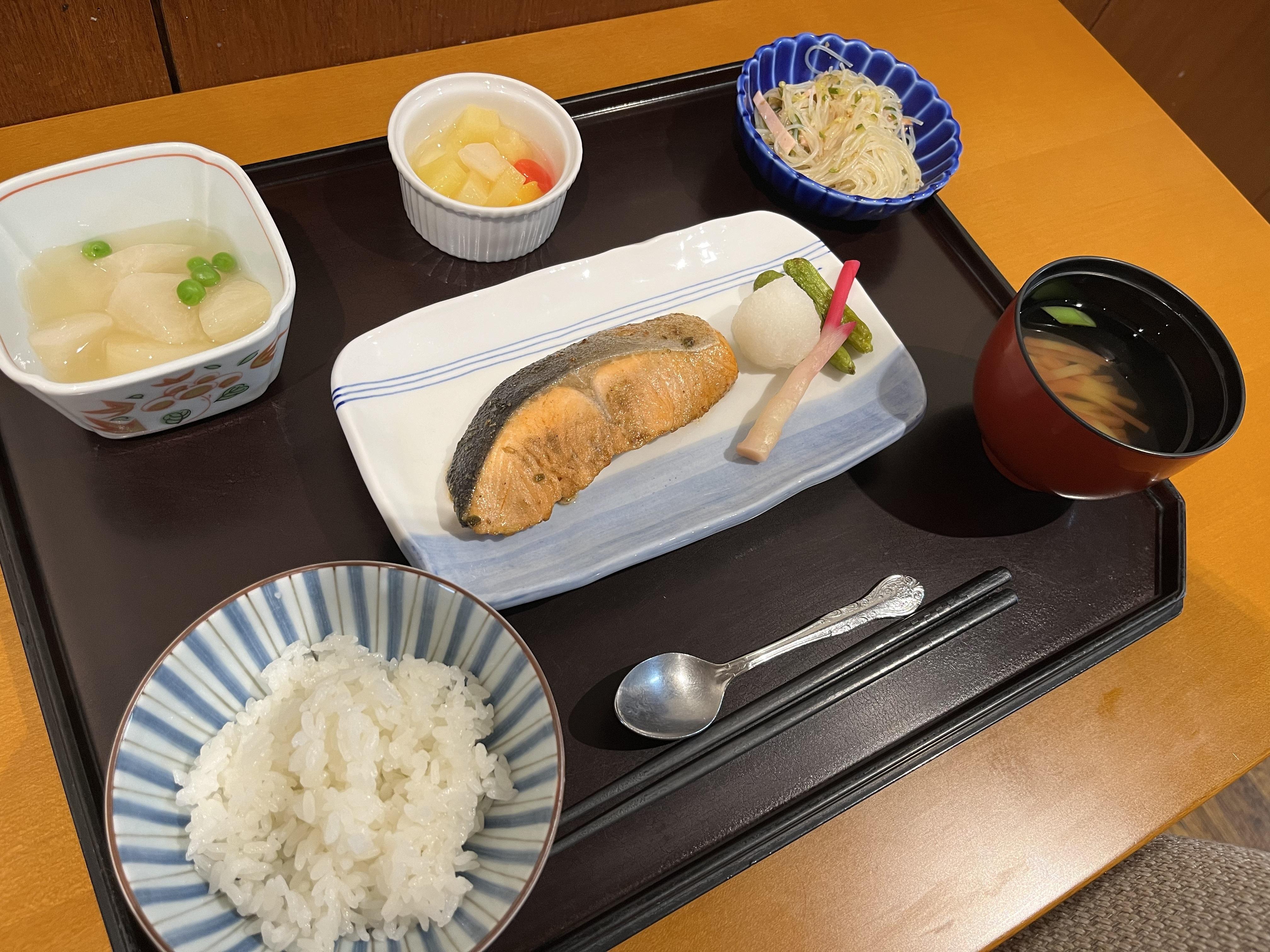 ある日の夕食2508271大宮