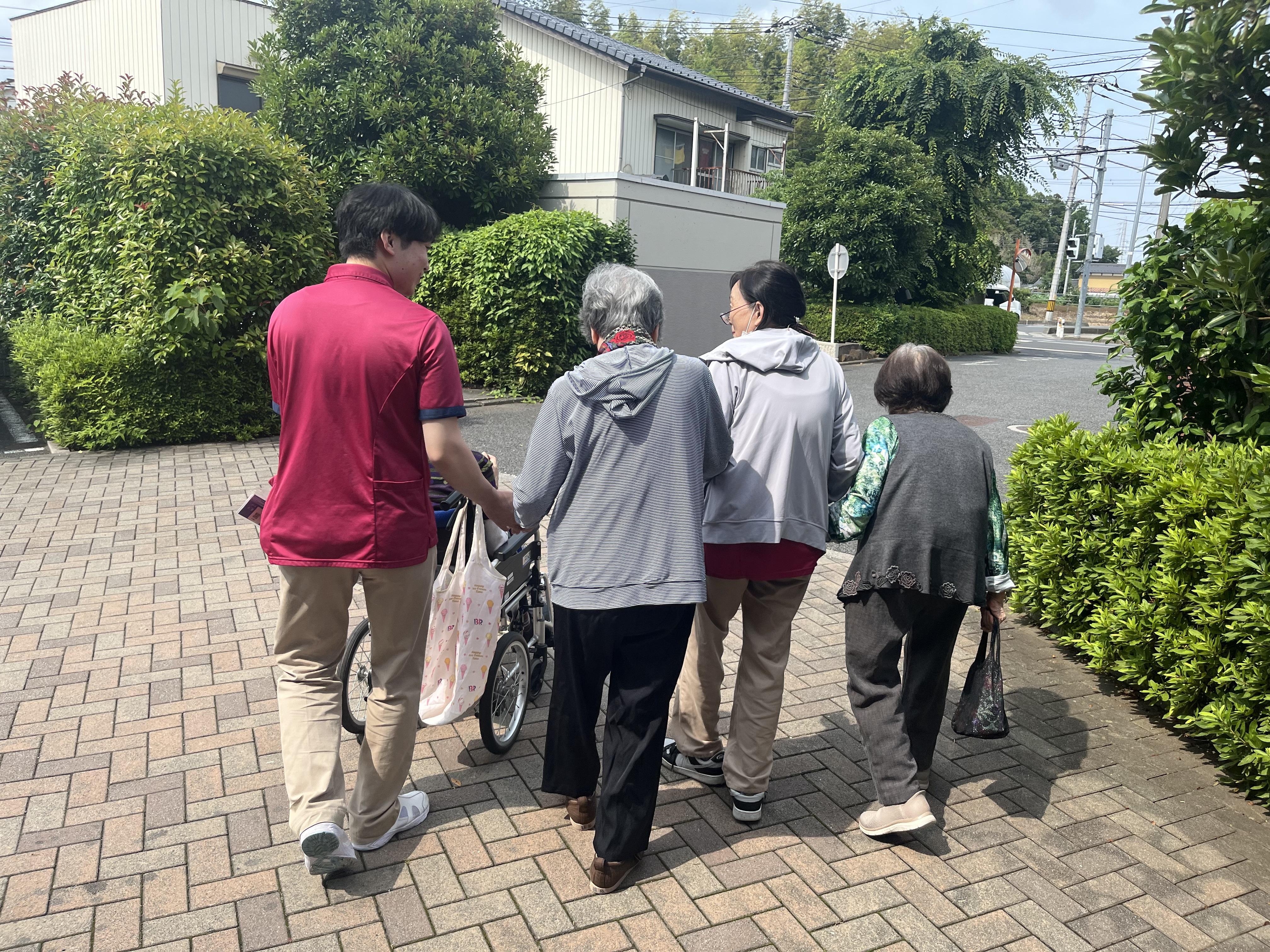 kissakumaneko202606305