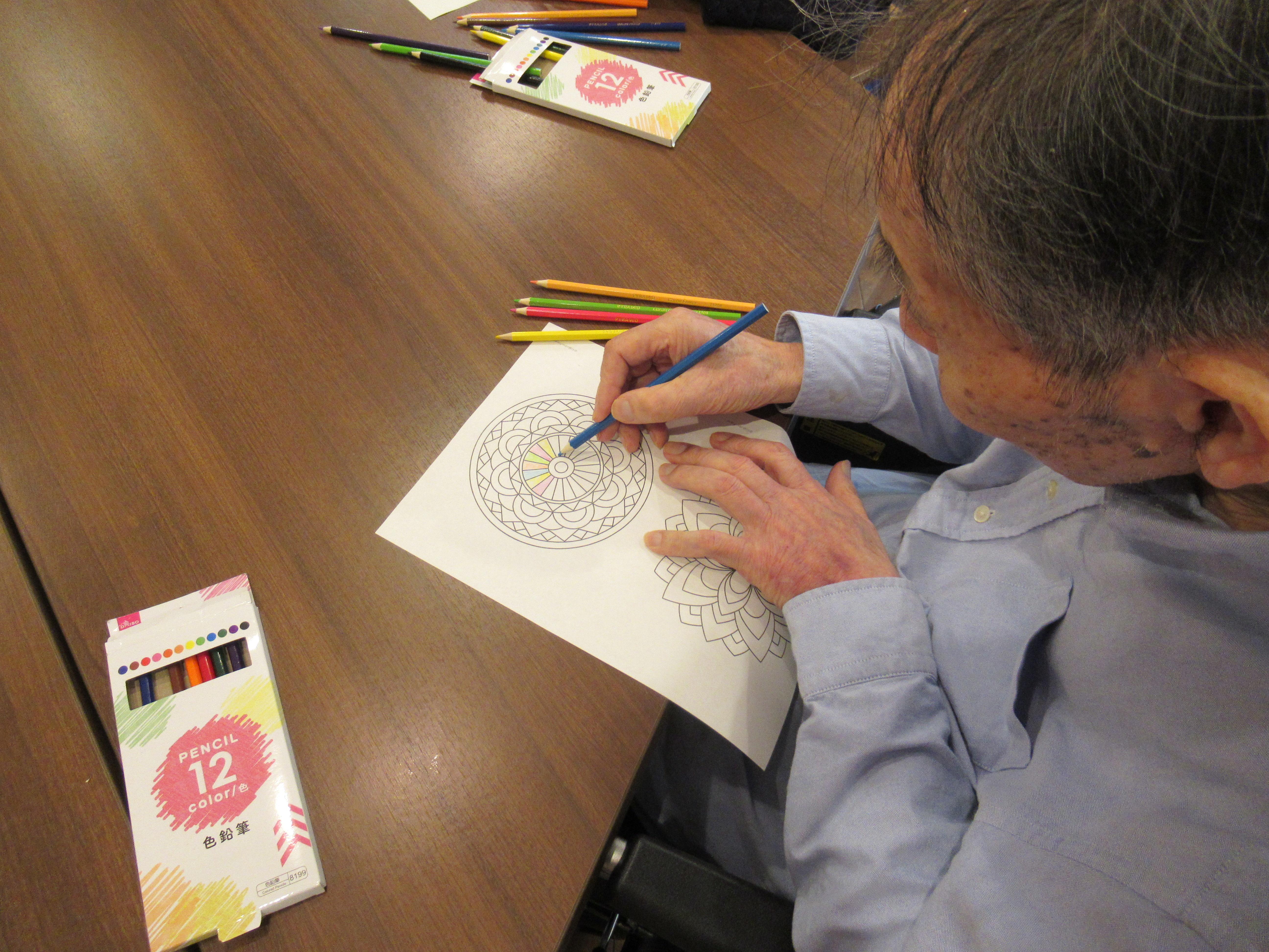 恒例行事「まんだら塗り絵」を開催しました!