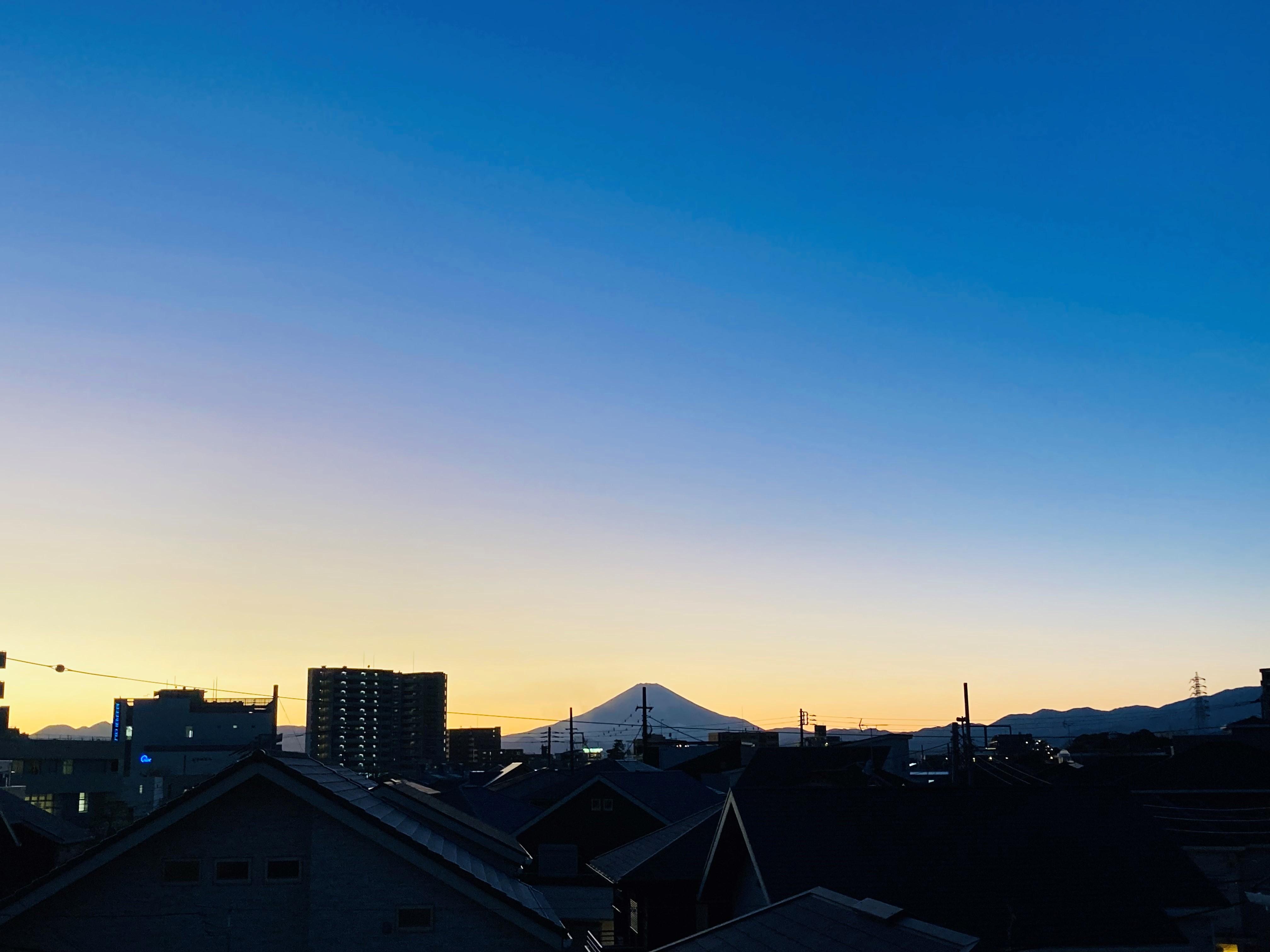 夕日と富士山