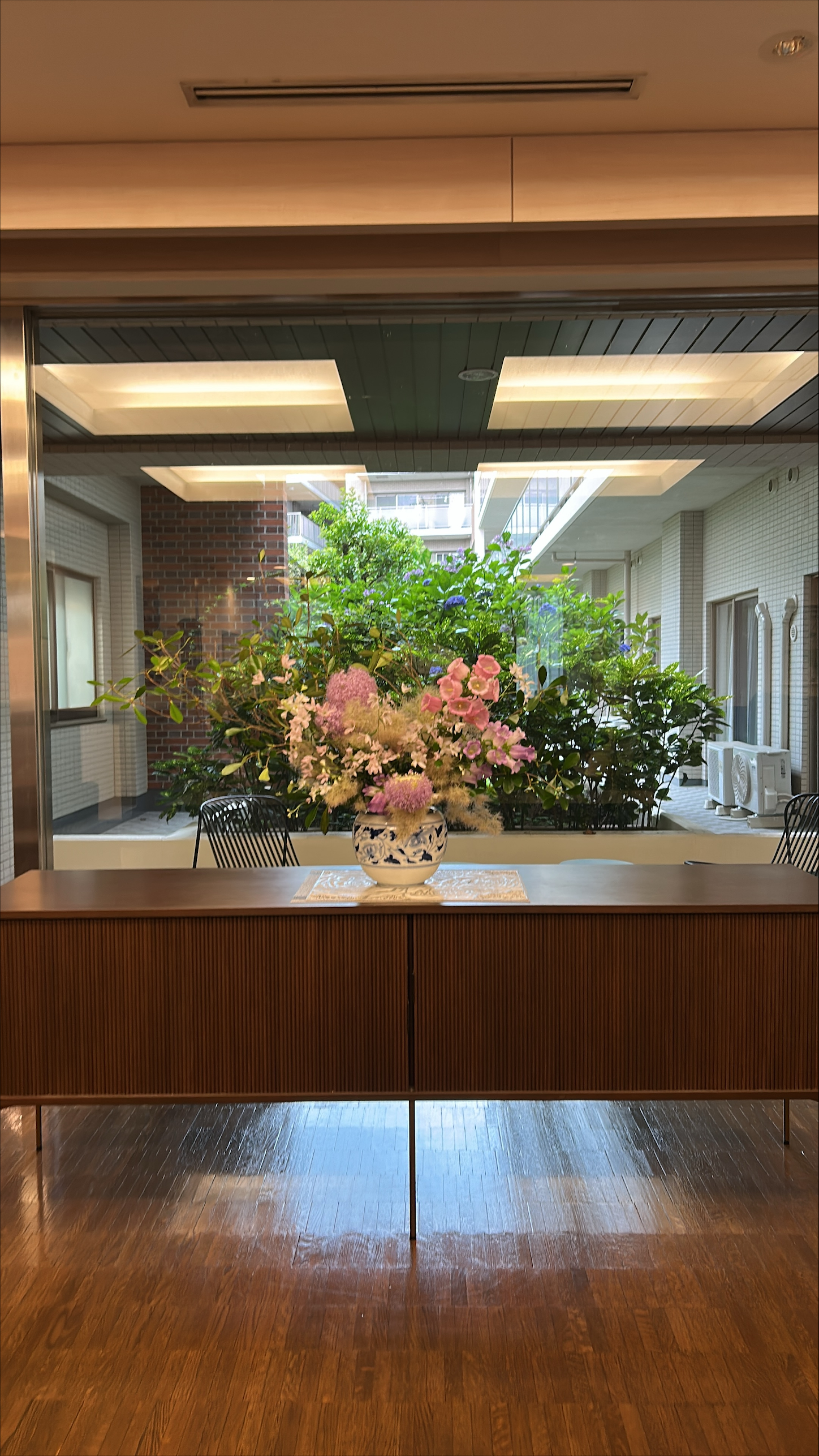 館内の花たち