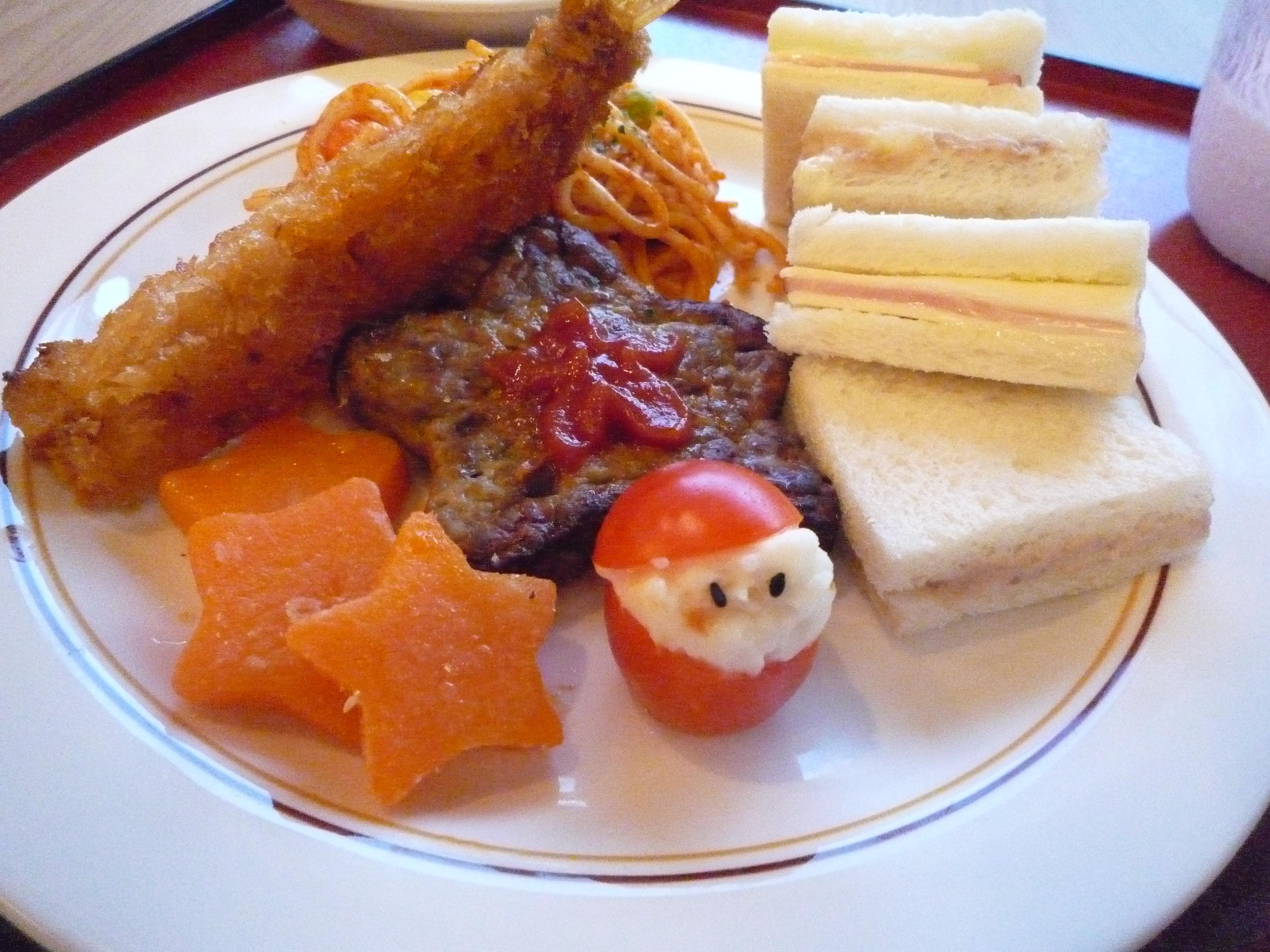 2023年12月25日昼クリスマスランチ.JPG