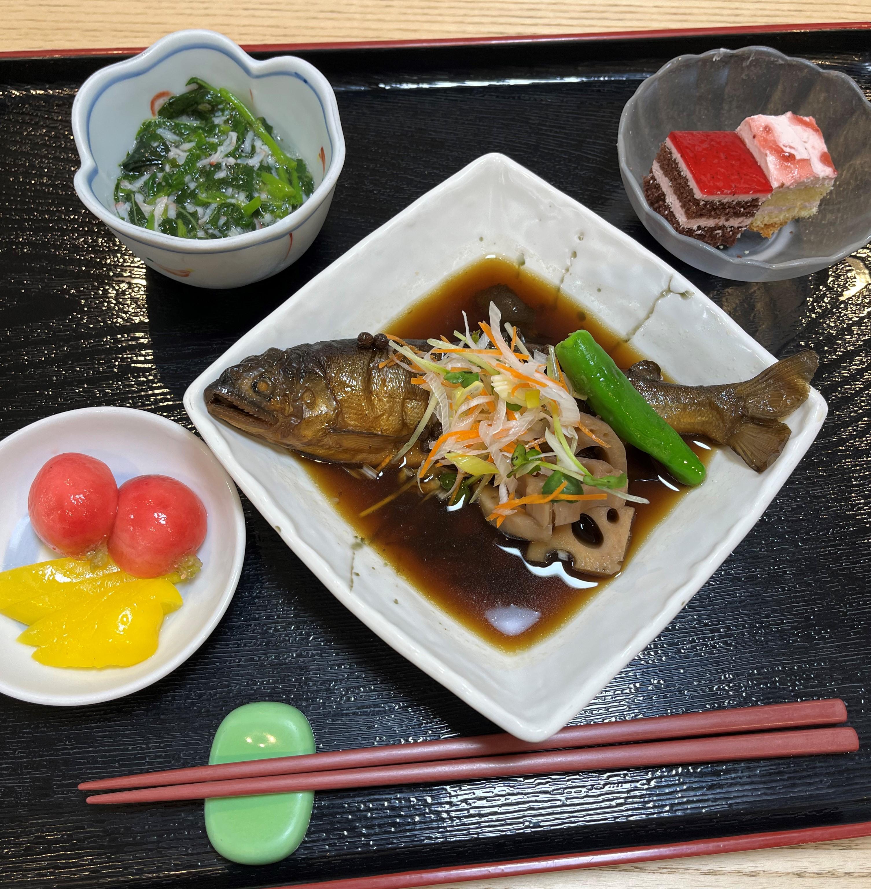 6月限定メニュー鮎の有馬煮