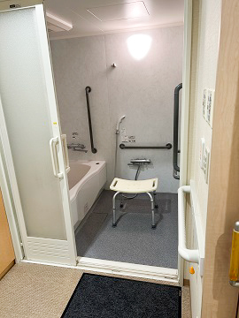 「介助浴室でほっとひと息」