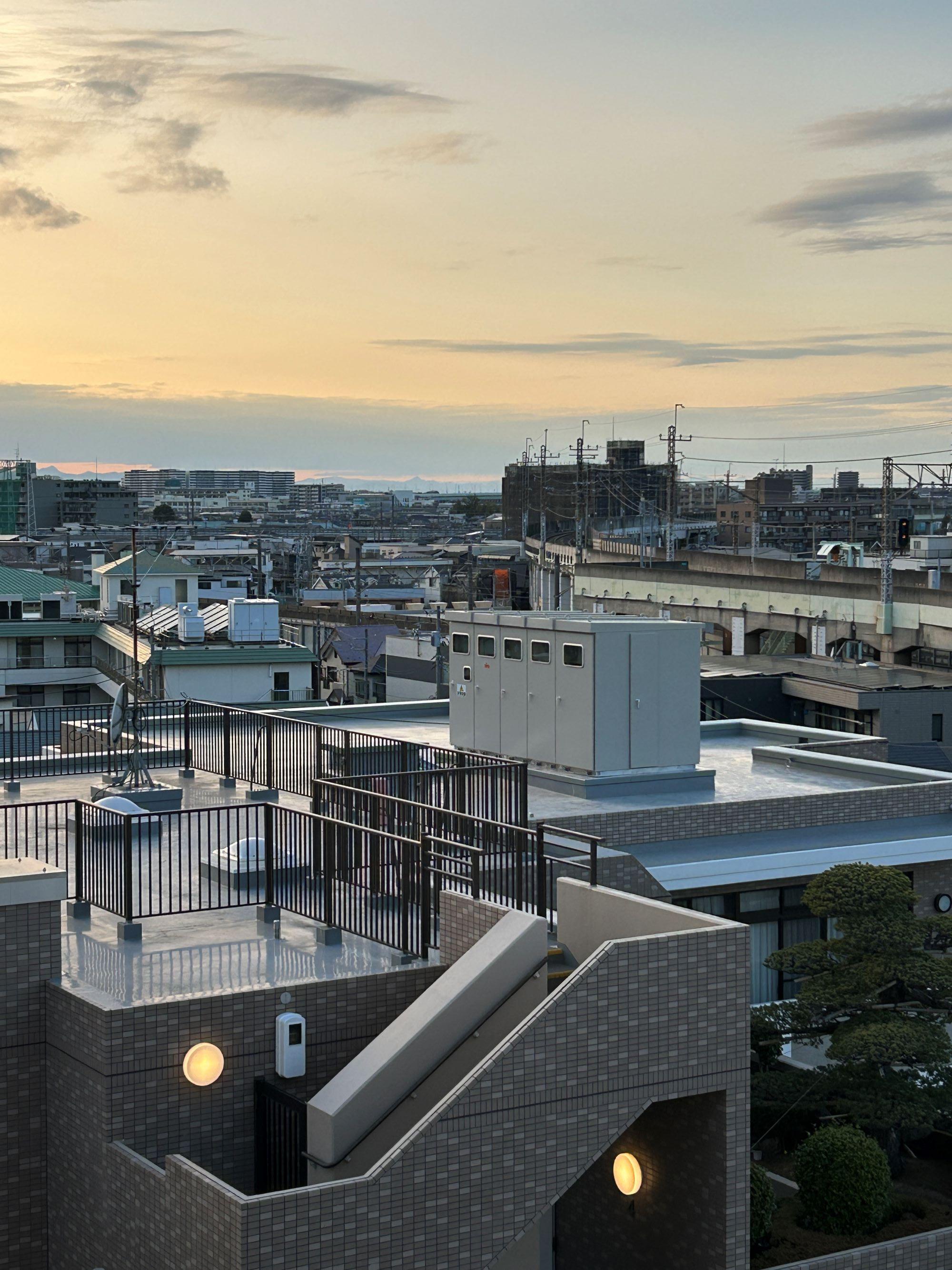 NEW ピカピカキュービクル