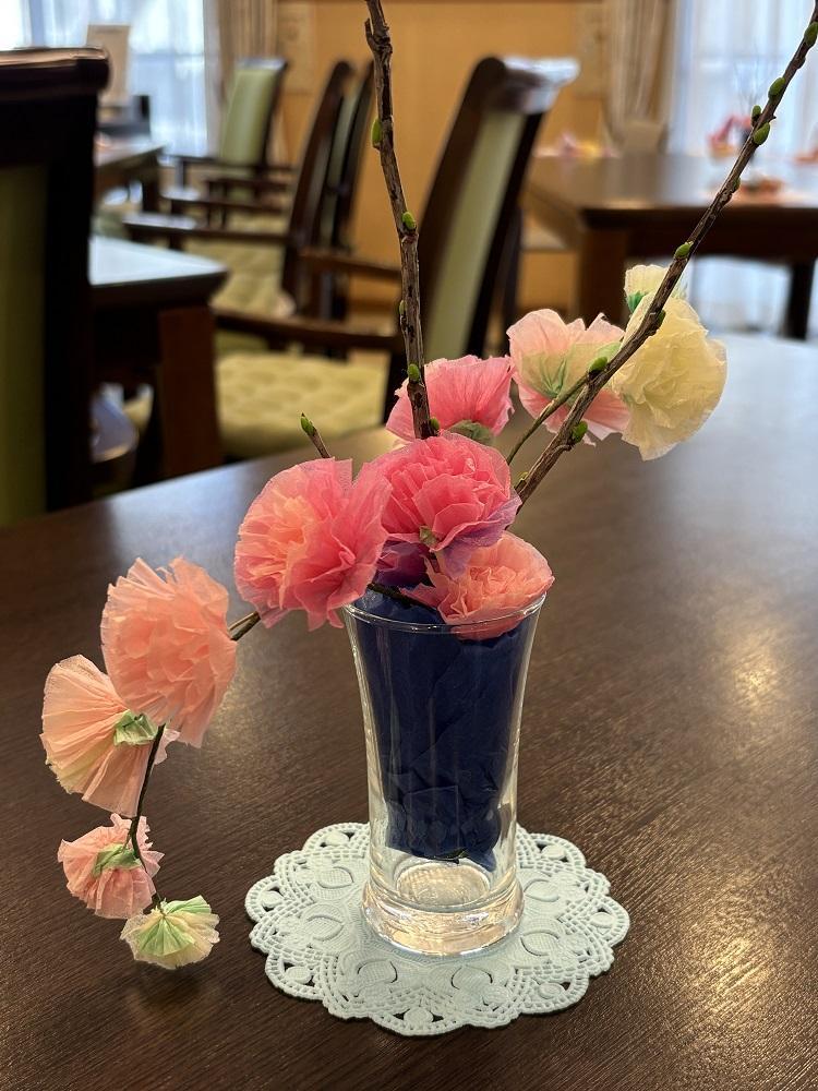003_flowerontable